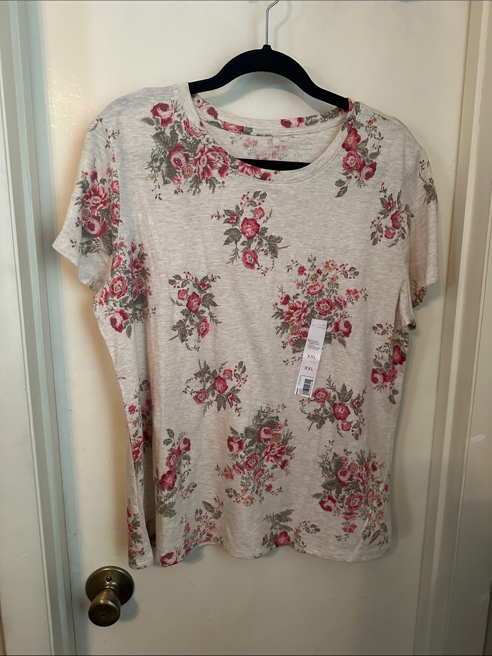 LC Lauren Conrad Short Sleeve Tee with Pink Floral Print NWT